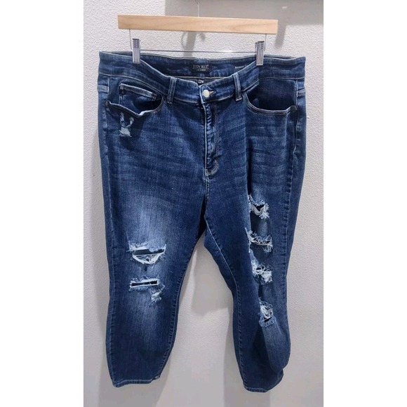 Judy Blue Boyfriend Fit Jeans Size 22w Plus Women Mid Wash High Rise distressed - Picture 2 of 11